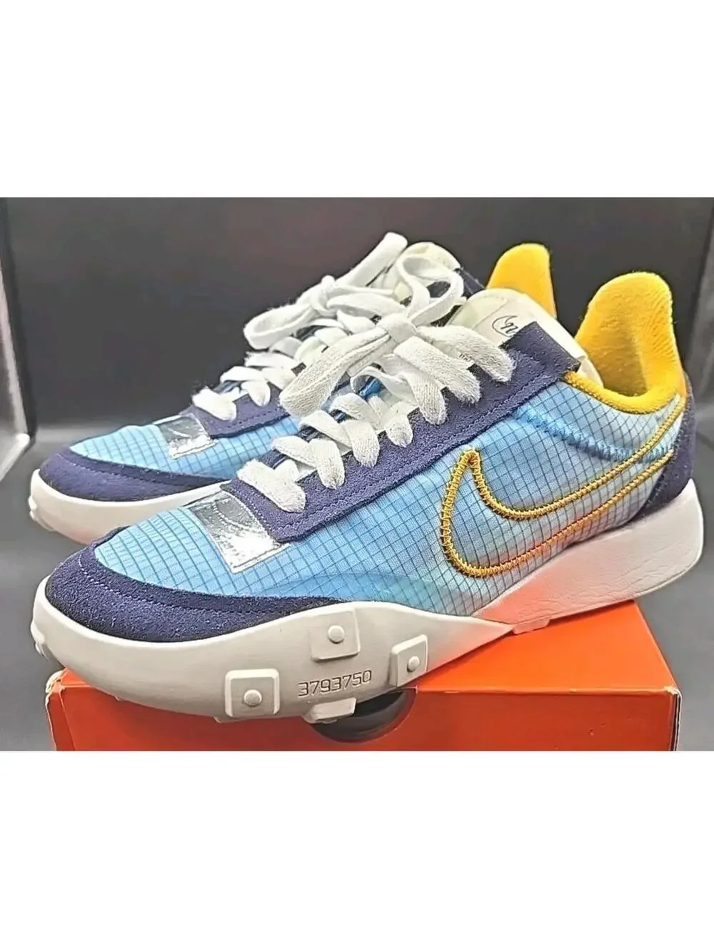 Women’s Nike Waffle Racer 2X Size 8 Blue And Gold EUC DC4467-400 w/ Box +++ - Picture 4 of 9